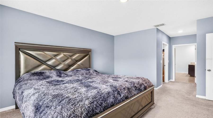 DAVENPORT, Florida 33897, 3 Bedrooms Bedrooms, ,2 BathroomsBathrooms,Residential,For Sale,FOX SQUIRREL,0,MFRG5113856