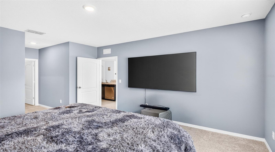 DAVENPORT, Florida 33897, 3 Bedrooms Bedrooms, ,2 BathroomsBathrooms,Residential,For Sale,FOX SQUIRREL,0,MFRG5113856