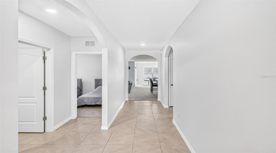 DAVENPORT, Florida 33897, 3 Bedrooms Bedrooms, ,2 BathroomsBathrooms,Residential,For Sale,FOX SQUIRREL,0,MFRG5113856