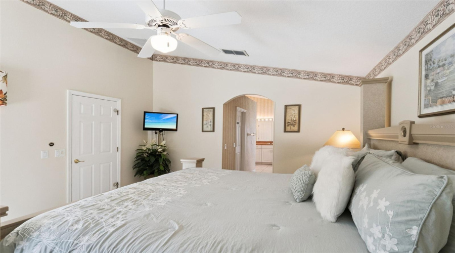 KISSIMMEE, Florida 34746, 4 Bedrooms Bedrooms, ,2 BathroomsBathrooms,Residential,For Sale,CUMBRIAN LAKES,0,MFRO6418381