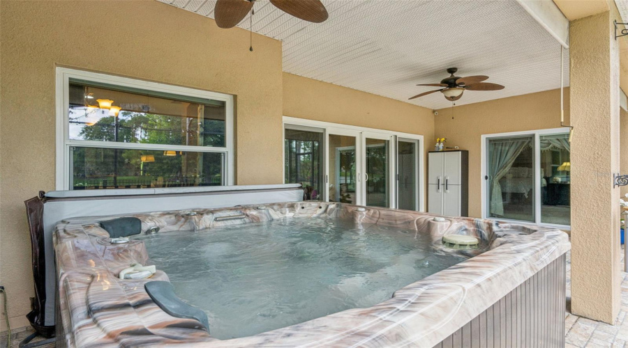 Outdoor Spa for 8 people