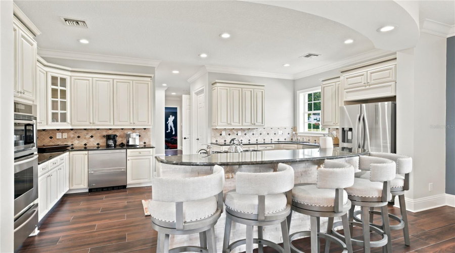 REUNION, Florida 34747, 5 Bedrooms Bedrooms, ,4 BathroomsBathrooms,Residential,For Sale,GATHERING,0,MFRO6418002