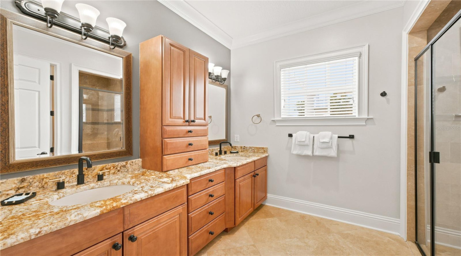 REUNION, Florida 34747, 5 Bedrooms Bedrooms, ,4 BathroomsBathrooms,Residential,For Sale,GATHERING,0,MFRO6418002