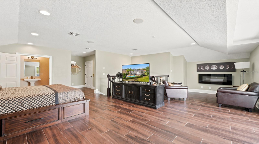 REUNION, Florida 34747, 5 Bedrooms Bedrooms, ,4 BathroomsBathrooms,Residential,For Sale,GATHERING,0,MFRO6418002