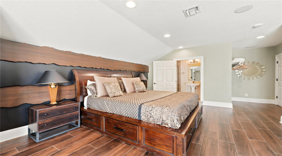 REUNION, Florida 34747, 5 Bedrooms Bedrooms, ,4 BathroomsBathrooms,Residential,For Sale,GATHERING,0,MFRO6418002
