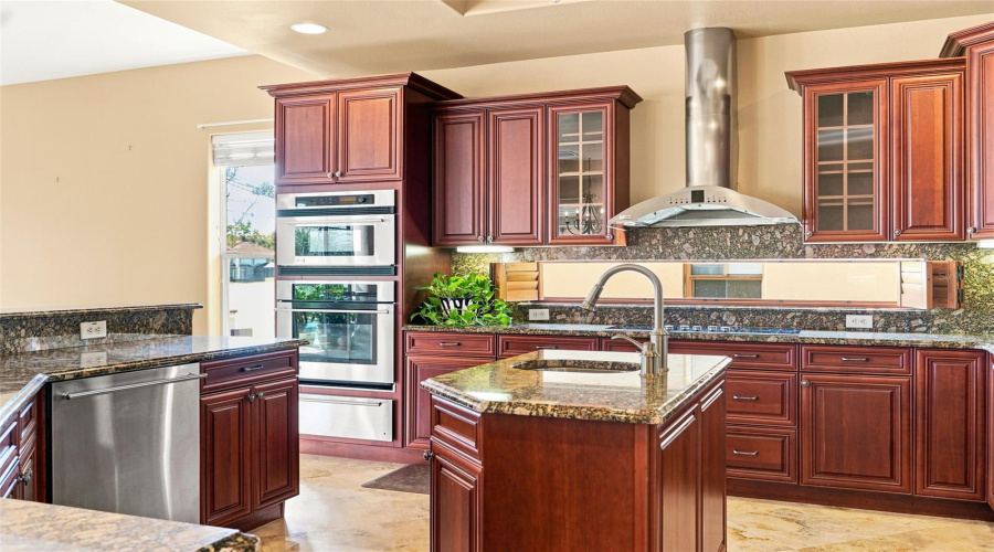 DAVENPORT, Florida 33837, 5 Bedrooms Bedrooms, ,4 BathroomsBathrooms,Residential,For Sale,HERITAGE GREEN,0,MFRO6414334