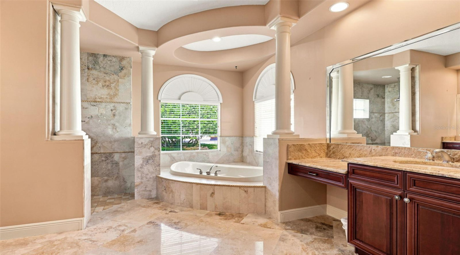 DAVENPORT, Florida 33837, 5 Bedrooms Bedrooms, ,4 BathroomsBathrooms,Residential,For Sale,HERITAGE GREEN,0,MFRO6414334