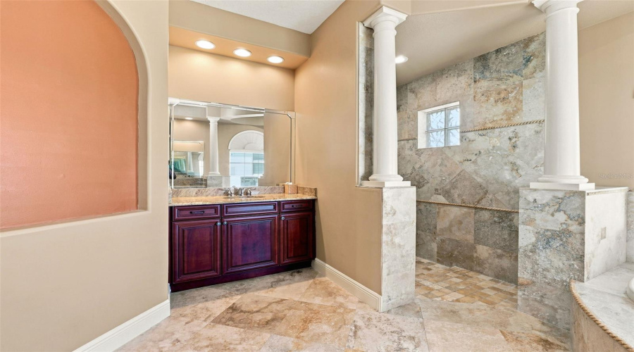 DAVENPORT, Florida 33837, 5 Bedrooms Bedrooms, ,4 BathroomsBathrooms,Residential,For Sale,HERITAGE GREEN,0,MFRO6414334
