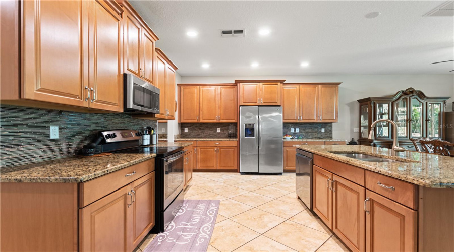 DAVENPORT, Florida 33896, 4 Bedrooms Bedrooms, ,2 BathroomsBathrooms,Residential,For Sale,PRO SHOP,0,MFRS5151979