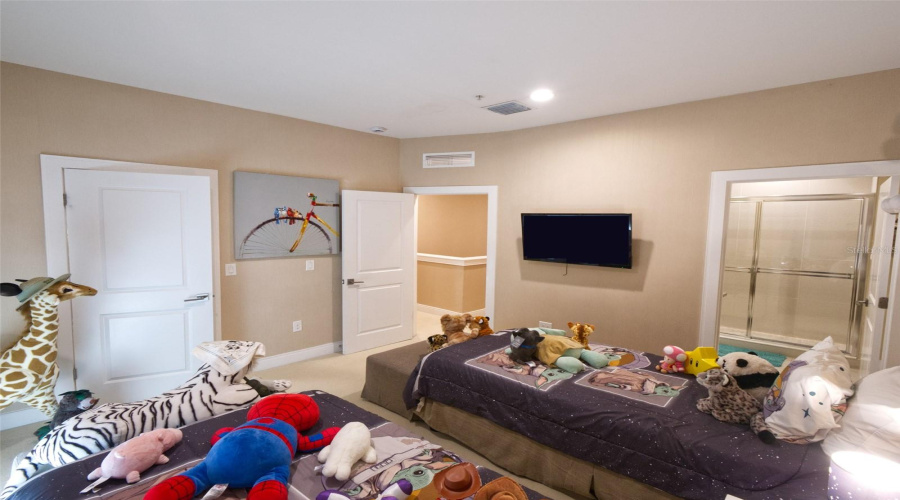 KISSIMMEE, Florida 34747, 4 Bedrooms Bedrooms, ,4 BathroomsBathrooms,Residential,For Sale,RECIFE,0,MFRO6413855