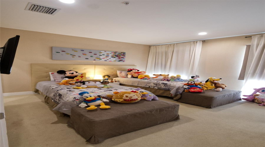 KISSIMMEE, Florida 34747, 4 Bedrooms Bedrooms, ,4 BathroomsBathrooms,Residential,For Sale,RECIFE,0,MFRO6413855
