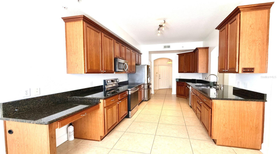 KISSIMMEE, Florida 34747, 3 Bedrooms Bedrooms, ,2 BathroomsBathrooms,Residential,For Sale,VAUX,0,MFRS5152231