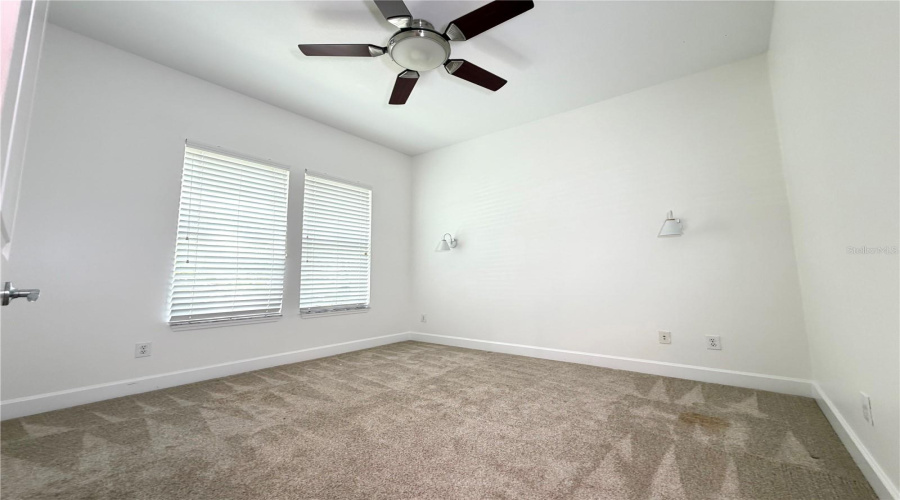KISSIMMEE, Florida 34747, 3 Bedrooms Bedrooms, ,2 BathroomsBathrooms,Residential,For Sale,VAUX,0,MFRS5152231