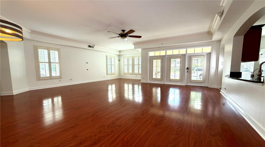 KISSIMMEE, Florida 34747, 3 Bedrooms Bedrooms, ,2 BathroomsBathrooms,Residential,For Sale,VAUX,0,MFRS5152231