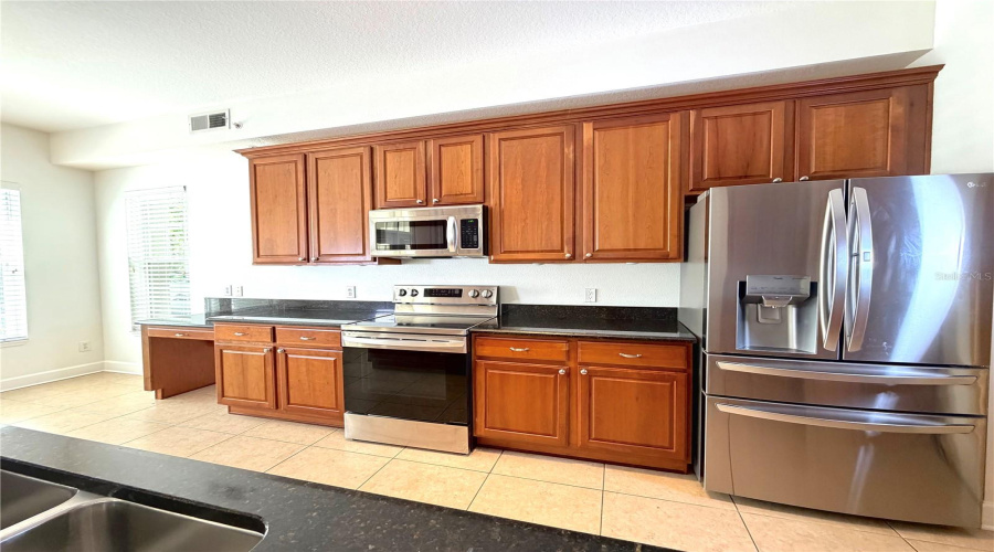 KISSIMMEE, Florida 34747, 3 Bedrooms Bedrooms, ,2 BathroomsBathrooms,Residential,For Sale,VAUX,0,MFRS5152231