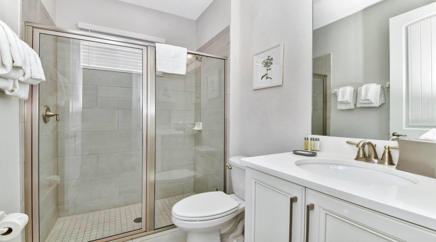 KISSIMMEE, Florida 34747, 5 Bedrooms Bedrooms, ,5 BathroomsBathrooms,Residential,For Sale,SOUTHFIELD,0,MFRO6418879