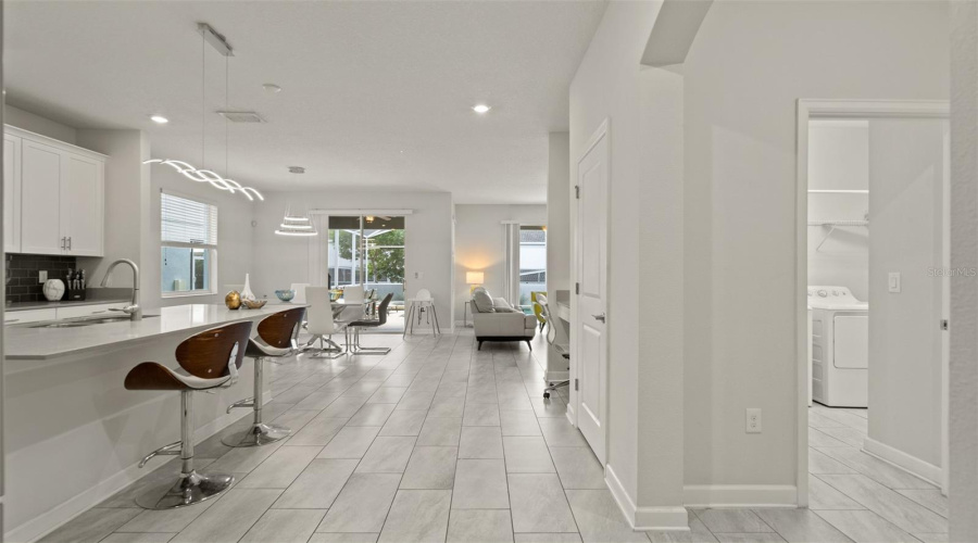 DAVENPORT, Florida 33896, 6 Bedrooms Bedrooms, ,5 BathroomsBathrooms,Residential,For Sale,FLANGE,0,MFRO6415613