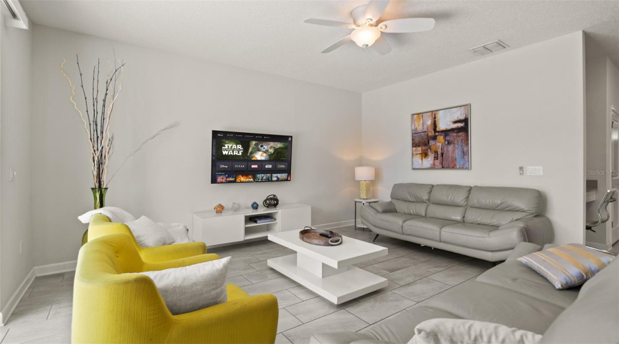 DAVENPORT, Florida 33896, 6 Bedrooms Bedrooms, ,5 BathroomsBathrooms,Residential,For Sale,FLANGE,0,MFRO6415613