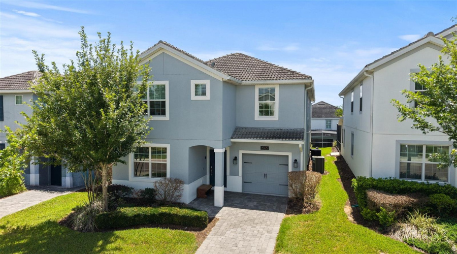 DAVENPORT, Florida 33896, 6 Bedrooms Bedrooms, ,5 BathroomsBathrooms,Residential,For Sale,FLANGE,0,MFRO6415613