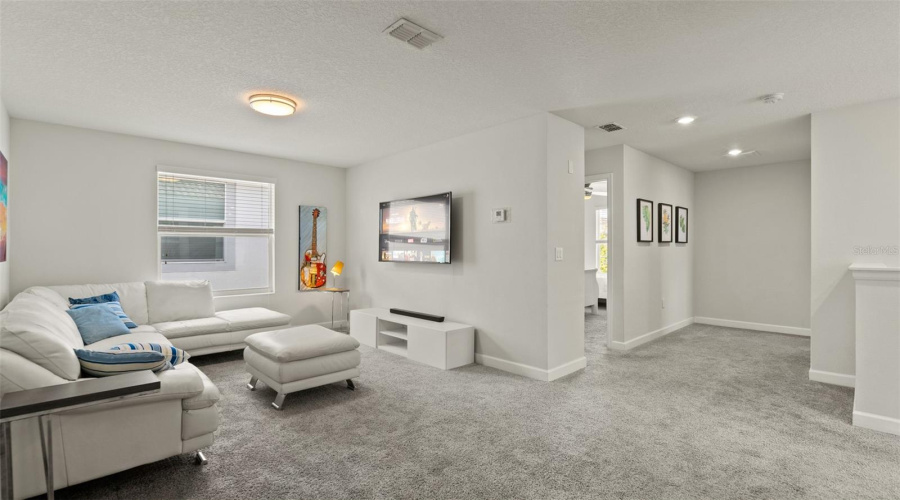 DAVENPORT, Florida 33896, 6 Bedrooms Bedrooms, ,5 BathroomsBathrooms,Residential,For Sale,FLANGE,0,MFRO6415613