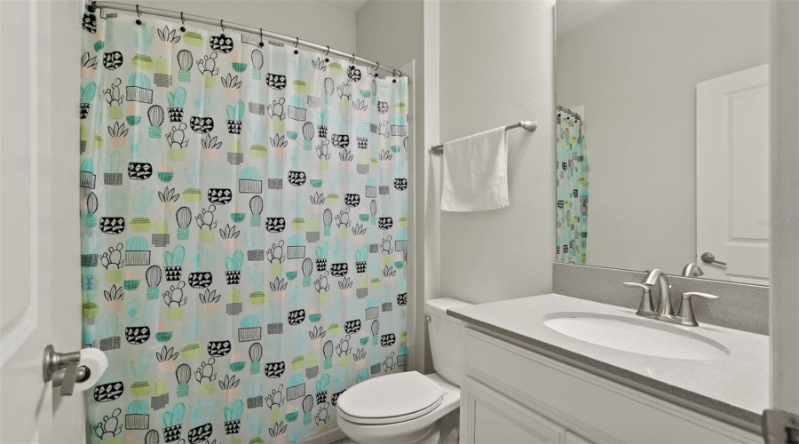 DAVENPORT, Florida 33896, 6 Bedrooms Bedrooms, ,5 BathroomsBathrooms,Residential,For Sale,FLANGE,0,MFRO6415613