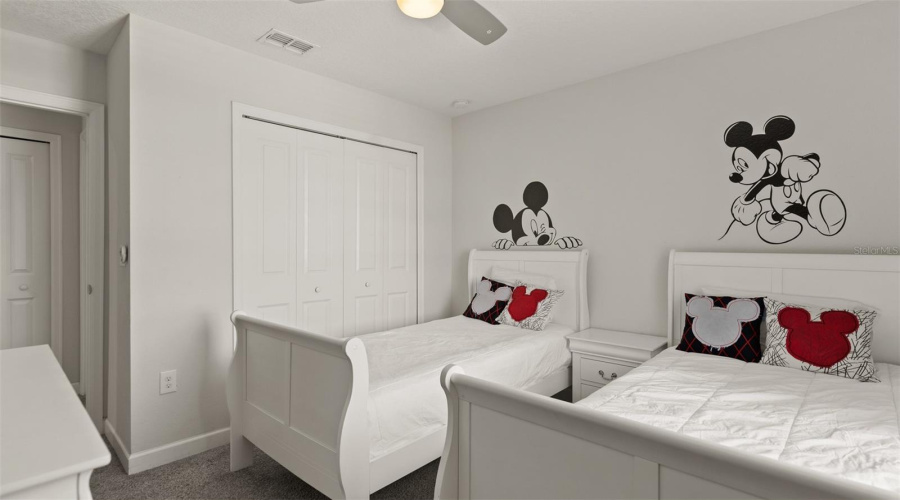 DAVENPORT, Florida 33896, 6 Bedrooms Bedrooms, ,5 BathroomsBathrooms,Residential,For Sale,FLANGE,0,MFRO6415613