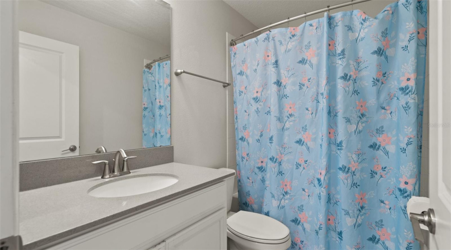 DAVENPORT, Florida 33896, 6 Bedrooms Bedrooms, ,5 BathroomsBathrooms,Residential,For Sale,FLANGE,0,MFRO6415613