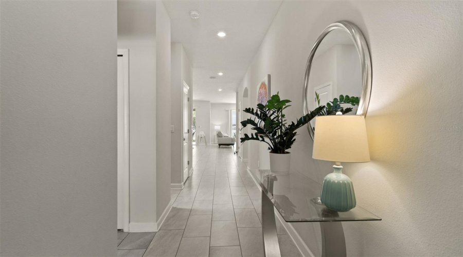 DAVENPORT, Florida 33896, 6 Bedrooms Bedrooms, ,5 BathroomsBathrooms,Residential,For Sale,FLANGE,0,MFRO6415613