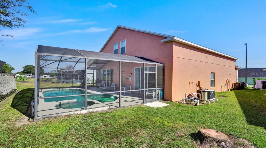 DAVENPORT, Florida 33837, 5 Bedrooms Bedrooms, ,3 BathroomsBathrooms,Residential,For Sale,VIZCAY,0,MFRS5138958