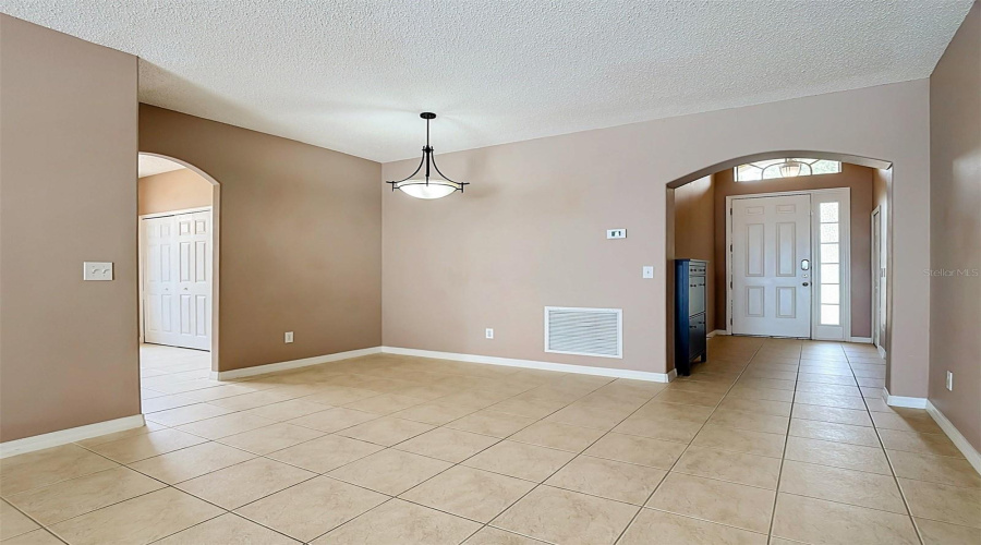 DAVENPORT, Florida 33837, 3 Bedrooms Bedrooms, ,2 BathroomsBathrooms,Residential,For Sale,SUNSET VIEW,0,MFRO6419081
