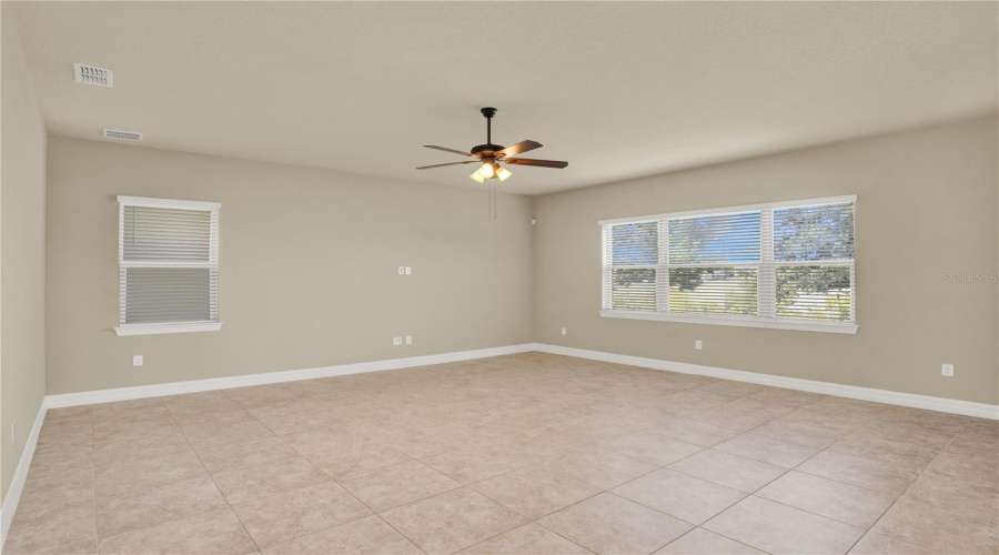 ORLANDO, Florida 32836, 5 Bedrooms Bedrooms, ,4 BathroomsBathrooms,Residential,For Sale,LEMON LAKE,0,MFRO6418930