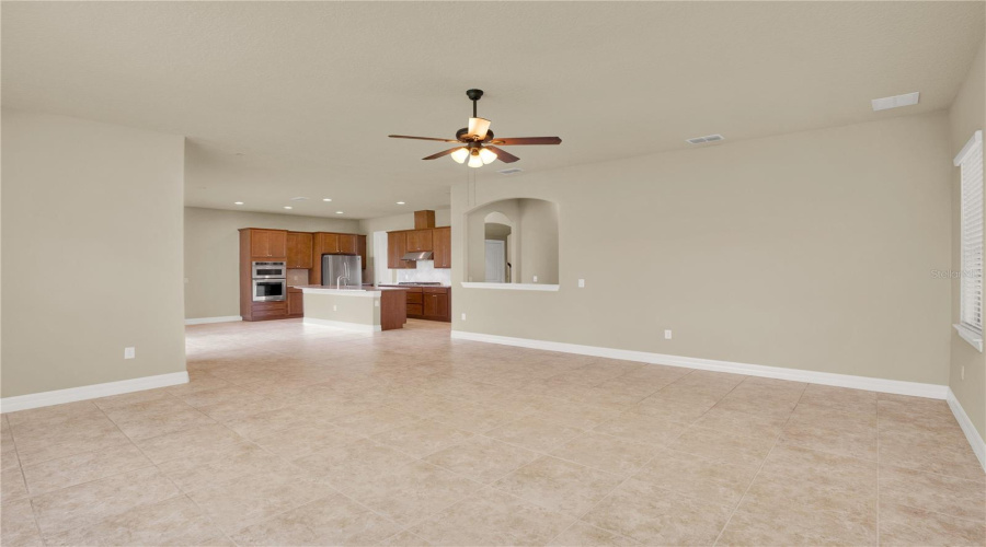 ORLANDO, Florida 32836, 5 Bedrooms Bedrooms, ,4 BathroomsBathrooms,Residential,For Sale,LEMON LAKE,0,MFRO6418930