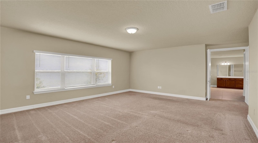 ORLANDO, Florida 32836, 5 Bedrooms Bedrooms, ,4 BathroomsBathrooms,Residential,For Sale,LEMON LAKE,0,MFRO6418930