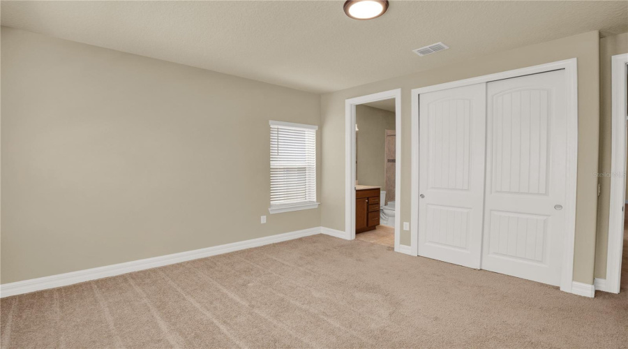 ORLANDO, Florida 32836, 5 Bedrooms Bedrooms, ,4 BathroomsBathrooms,Residential,For Sale,LEMON LAKE,0,MFRO6418930