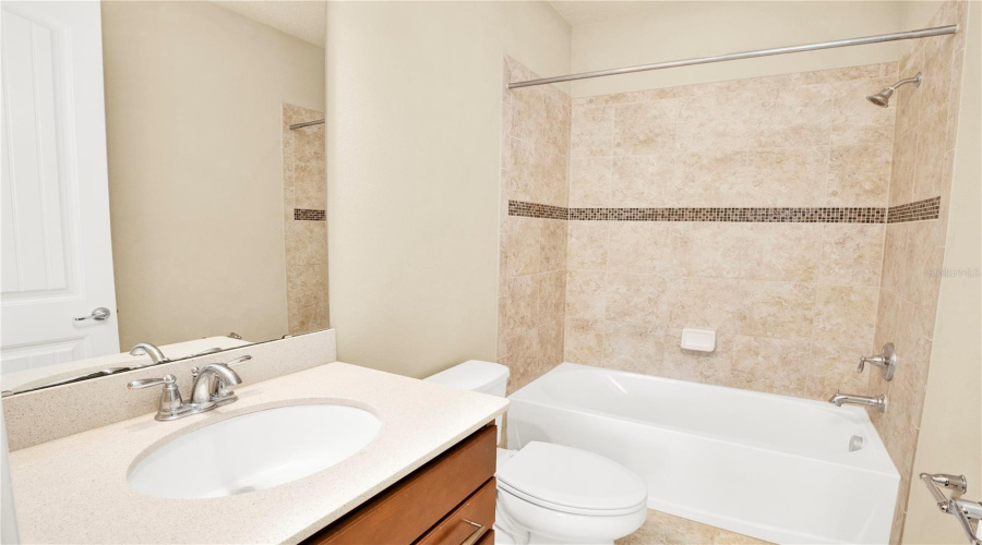 ORLANDO, Florida 32836, 5 Bedrooms Bedrooms, ,4 BathroomsBathrooms,Residential,For Sale,LEMON LAKE,0,MFRO6418930