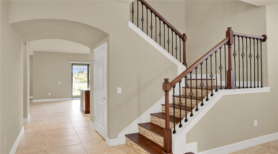 ORLANDO, Florida 32836, 5 Bedrooms Bedrooms, ,4 BathroomsBathrooms,Residential,For Sale,LEMON LAKE,0,MFRO6418930
