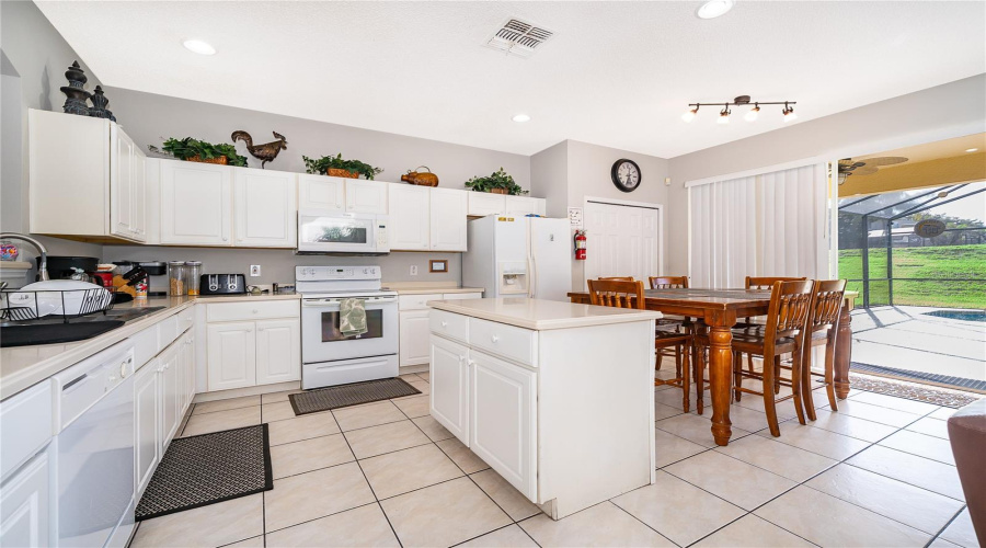 KISSIMMEE, Florida 34747, 7 Bedrooms Bedrooms, ,4 BathroomsBathrooms,Residential,For Sale,FIESTA KEY,0,MFRO6419154
