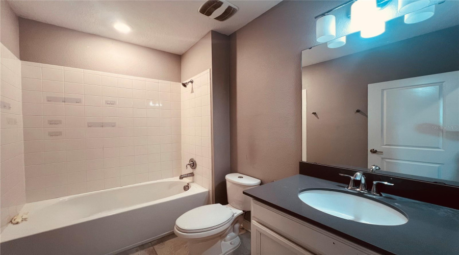 KISSIMMEE, Florida 34746, 4 Bedrooms Bedrooms, ,3 BathroomsBathrooms,Residential,For Sale,TITLE,0,MFRO6415903