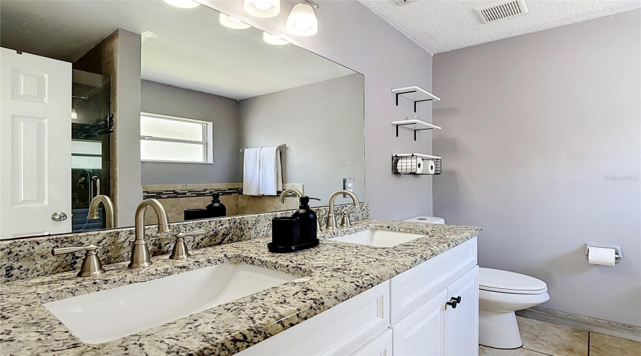 KISSIMMEE, Florida 34746, 4 Bedrooms Bedrooms, ,2 BathroomsBathrooms,Residential,For Sale,TOURMALINE,0,MFRTB8519437