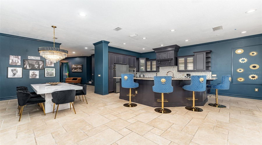 REUNION, Florida 34747, 5 Bedrooms Bedrooms, ,4 BathroomsBathrooms,Residential,For Sale,CASTLE PINES,0,MFRO6419019