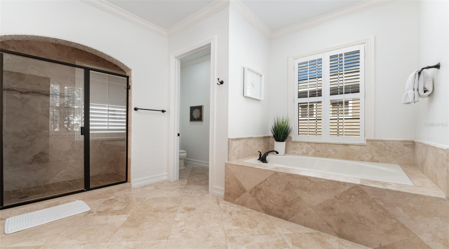 REUNION, Florida 34747, 5 Bedrooms Bedrooms, ,4 BathroomsBathrooms,Residential,For Sale,CASTLE PINES,0,MFRO6419019