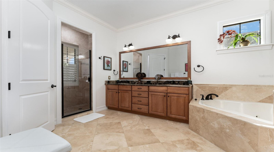REUNION, Florida 34747, 5 Bedrooms Bedrooms, ,4 BathroomsBathrooms,Residential,For Sale,CASTLE PINES,0,MFRO6419019