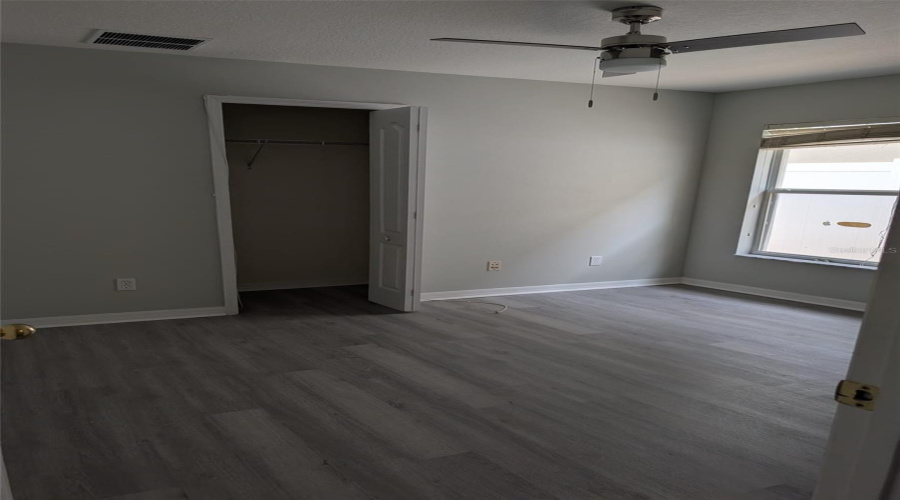 DAVENPORT, Florida 33896, 4 Bedrooms Bedrooms, ,3 BathroomsBathrooms,Residential,For Sale,HENLEY,0,MFRR4911497