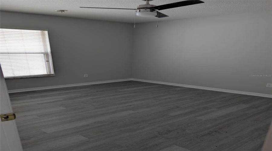 DAVENPORT, Florida 33896, 4 Bedrooms Bedrooms, ,3 BathroomsBathrooms,Residential,For Sale,HENLEY,0,MFRR4911497