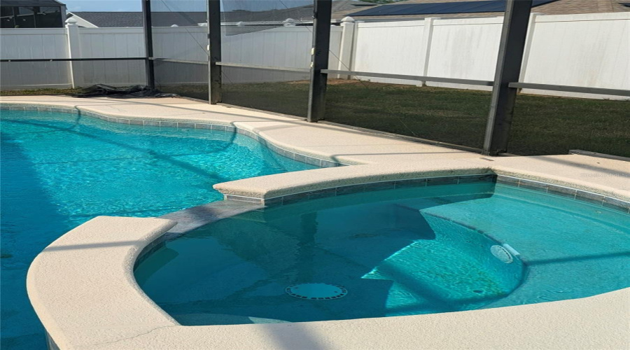 DAVENPORT, Florida 33896, 4 Bedrooms Bedrooms, ,3 BathroomsBathrooms,Residential,For Sale,HENLEY,0,MFRR4911497