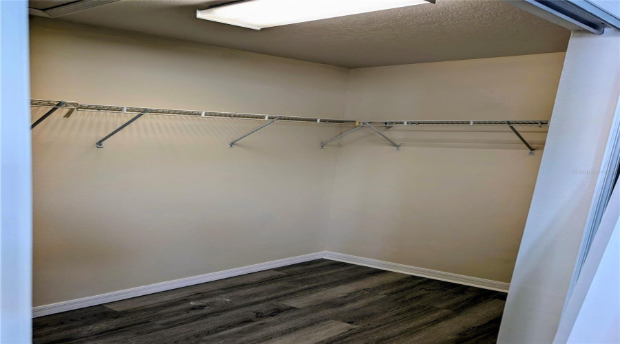 DAVENPORT, Florida 33896, 4 Bedrooms Bedrooms, ,3 BathroomsBathrooms,Residential,For Sale,HENLEY,0,MFRR4911497