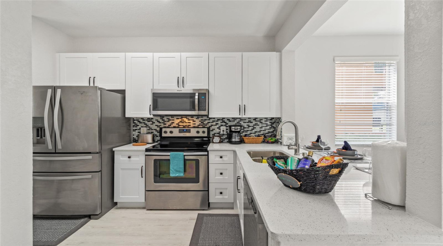 DAVENPORT, Florida 33897, 4 Bedrooms Bedrooms, ,3 BathroomsBathrooms,Residential,For Sale,CALABRIA,0,MFRO6419185