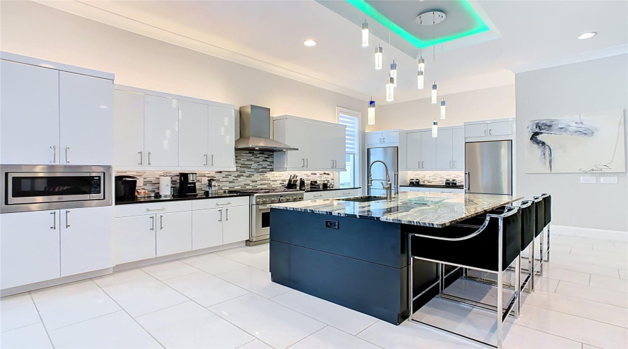 REUNION, Florida 34747, 6 Bedrooms Bedrooms, ,6 BathroomsBathrooms,Residential,For Sale,VALHALLA,0,MFRO6413186