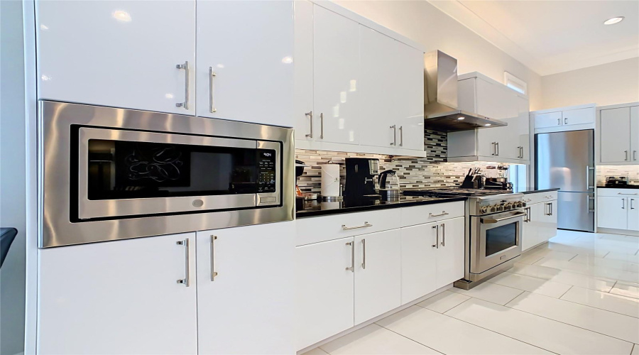 REUNION, Florida 34747, 6 Bedrooms Bedrooms, ,6 BathroomsBathrooms,Residential,For Sale,VALHALLA,0,MFRO6413186
