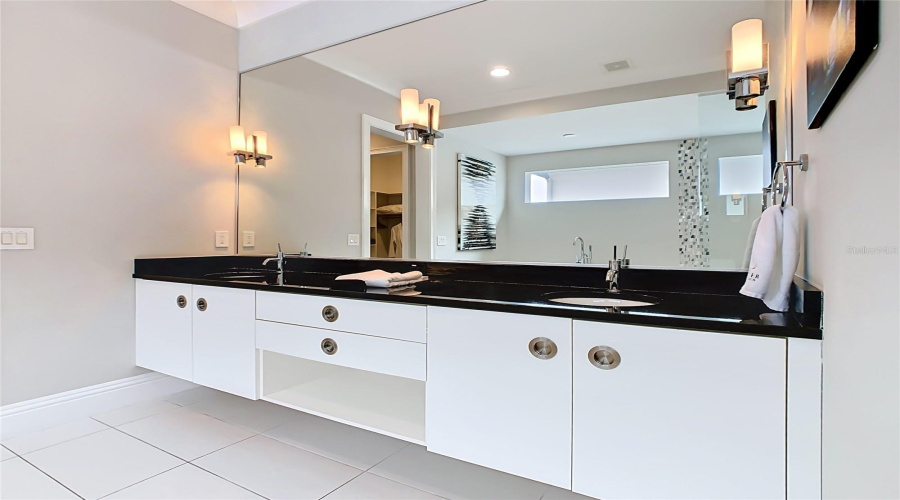 REUNION, Florida 34747, 6 Bedrooms Bedrooms, ,6 BathroomsBathrooms,Residential,For Sale,VALHALLA,0,MFRO6413186